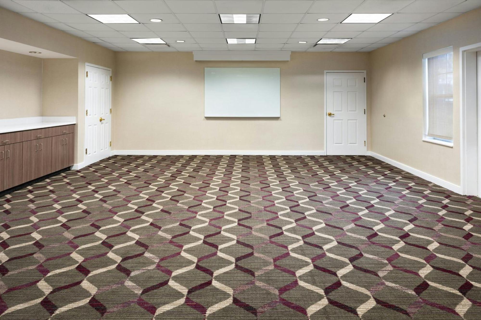 Westshore Airport Hotel