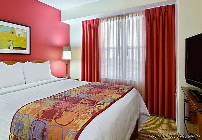Westshore Airport Hotel